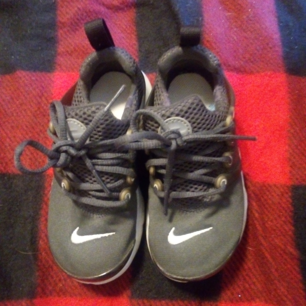 Children's Black Nike Jordan shoes Size 11c